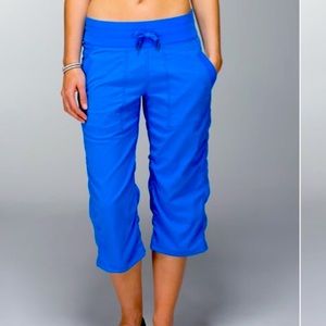 NWT Lululemon Studio Crop - Cornflower Blue; size 4
